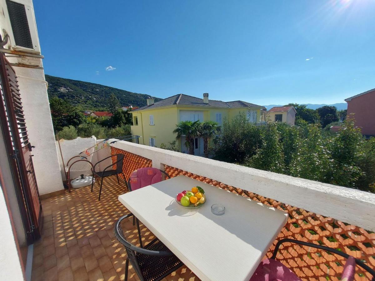 Apartments Fam Tomasic Baska  Exterior photo