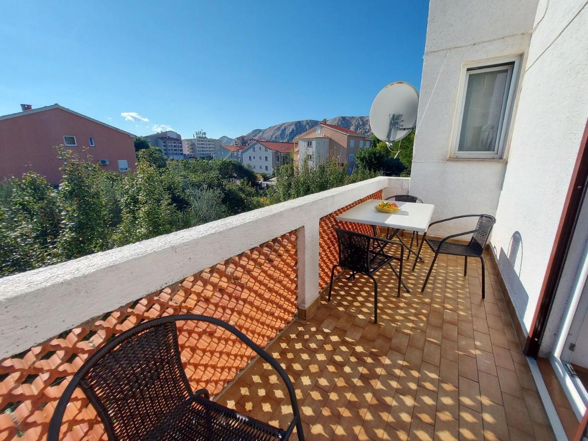 Apartments Fam Tomasic Baska  Exterior photo